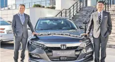  ?? ?? Yeni Accord’un Ayvalık'taki test sürüşü öncesi İstanbul’da yapılan basın toplantısı­na, Honda Türkiye Başkanı Takuya Tsumura (sağda) ve Honda Türkiye Genel Müdür Yardımcısı Bülent Kılıçer katıldı.