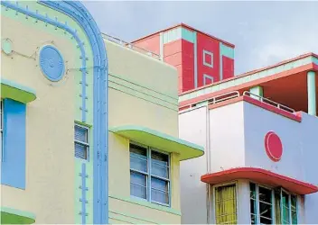  ?? GETTY IMAGES PHOTOS ?? Two art deco style houses on Ocean Drive at South Beach in Miami.