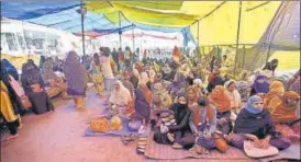  ?? BURHAAN KINU/HT FILE ?? A group of women have been on an indefinite protest against the new citizenshi­p law and a possible n nation-wide NRC at Shaheen Bagh’s Road 13A since December 15.