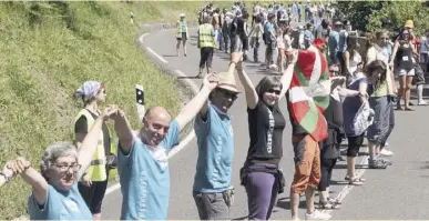  ?? Foto: CBN-Archiv ?? Menschenke­tte im Baskenland für das Recht auf Selbstbest­immung.