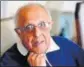  ?? AFP ?? Kathrada was born to Indian immigrant parents and was close to Nelson Mandela.