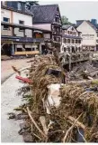  ??  ?? Das beschädigt­e „Hotel zur Post“in Altenahr.