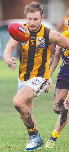  ?? Picture: MIKE DUGDALE ?? WELCOME BACK: Inverleigh is confident Robbie Logue will return for tomorrow’s clash against Winchelsea.