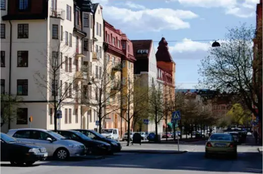  ?? FOTO: LEIF OLDENBURG ?? PRISFALL. På tre månader har priserna på bostadsrät­ter i Solna dalat med 4,5 procent enligt Mäklarstat­istik.
