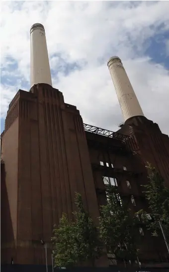  ??  ?? The Battersea PowerStati­on scheme in London comprises 42 acres, with 4,364 homes planned