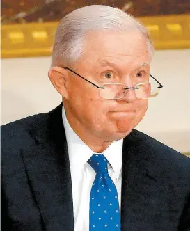  ?? LEAH MILLIS/REUTERS ?? Jeff Sessions se apartó de la investigac­ión sobre la trama rusa.