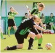  ?? Foto: Simone Kuchenbaue­r ?? Mit 6:1 zwangen die Spielerinn­en des SV Grün Weiß Baiershofe­n im Derby den FC Horgau in die Knie.