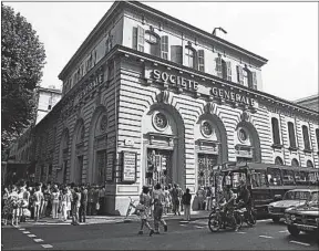  ??  ?? L’agence de la Société Générale de Nice, dévalisée en juillet 1976.