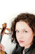  ?? Foto: Giorgia Bertazzi ?? Auf CD und live beim Mozartfest: Geige rin Sarah Christian.
