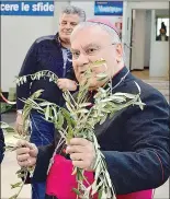  ??  ?? Il presule all’Ast Nella foto, una delle ultime celebrazio­ni della messa pasquale in fabbrica