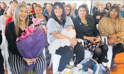  ?? PICTURE / SUPPLIED ?? Video star and new mum Kaylah Bermingham (left) and her mother, holding three and half-week-old Nga¯ wai Madisyn Blair Bermingham, at the launch of You are Woman.’