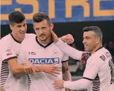  ?? LAPRESSE ?? Cyril Thereau, 32, dopo il gol in Verona-Udinese