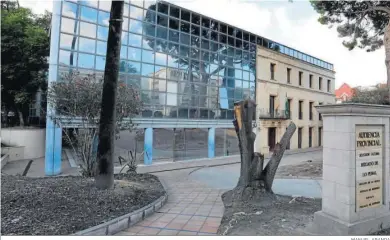  ?? MANUEL ARANDA ?? Exterior del edificio judicial en la avenida Álvaro Domecq que alberga la Audiencia Provincial.