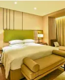  ??  ?? Well-appointed rooms of Courtyard by Marriott Iloilo are a notch above the American counterpar­ts.