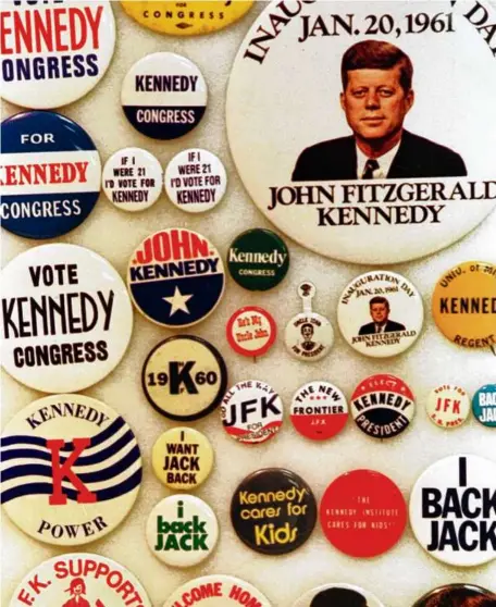  ?? RICKY CARIOTI/AP ?? Kennedy family campaign buttons from the collection of Harvey Goldberg of Clark, N.J., were on display at the American Political Items Collectors convention in Hagerstown, Md., in 2000.