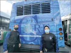  ?? MAUI POLICE DEPARTMENT photo ?? Lt. Joy Medeiros (left) and Sgt. Jan Pontanilla stand by the new Mobile Medical Educationa­l Unit that will be used to help provide outreach to homeless people.