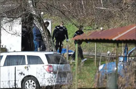  ??  ?? Le suspect a déclaré avoir d’abord laissé le corps de la fillette près du domicile de ses parents, à Domessin.