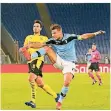  ?? FOTO: DPA ?? Lazios Ciro Immobile (r.) zeigte gegen den BVB eine starke Leistung.