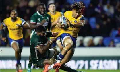  ??  ?? Anthony Watson returned from his latest injury for Bath’s victory at London Irish. Photograph: Patrick Khachfe/JMP/REX/Shuttersto­ck