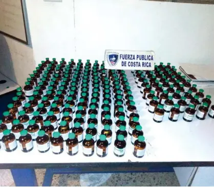  ?? MSP ?? El 22 de abril de este año, la Policía decomisó 200 frascos de ketamina. De cada uno de estos envases se obtienen, aproximada­mente, 100 dosis de esta droga.