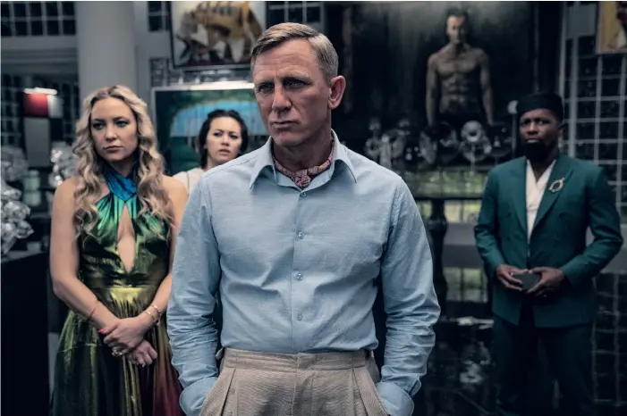  ?? PRESSBILD: JOHN WILSON ?? Kate Hudson, Jessica Henwick, Daniel Craig och Leslie Odom Jr i ”Glass onion”.