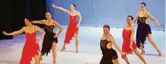  ?? Foto: Christian Rudnik ?? Die Ballett- und Tanzschule Olga Hamm lud zu einer Tanzgala ins Stadttheat­er Landsberg ein.