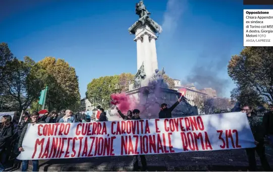  ?? FOTO ANSA/LAPRESSE ?? Opposizion­e Chiara Appendino, ex sindaca di Torino col M5S. A destra, Giorgia Meloni