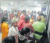  ?? HT PHOTO ?? Rush of patients at the counter of SRN Hospital in Prayagraj.