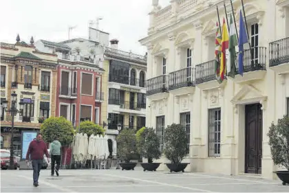  ?? MORENO ?? La avenida José Solís se integrará en la Plaza de España de Cabra.