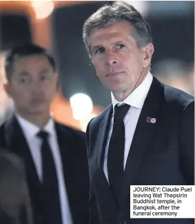  ??  ?? JOURNEY: Claude Puel leaving Wat Thepsirin Buddhist temple, in Bangkok, after the funeral ceremony