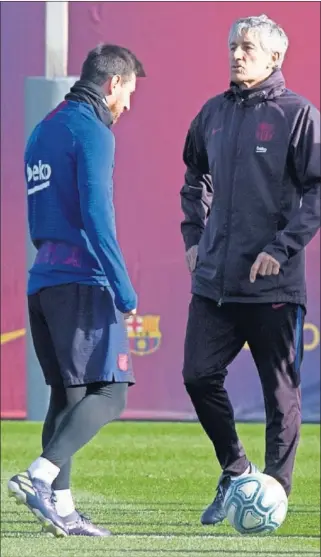  ??  ?? Messi, con Quique Setién en una imagen de archivo.