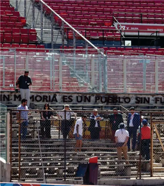  ?? ?? ► La sede de Quilín se comprometi­ó a poner la mano de obra para mejorar los daños.