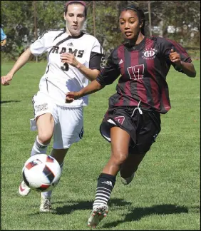  ?? J. SMITH PHOTO ?? Sian Rankin, left, of the Dal-AC Rams has been one of the team’s top players since coming to Bible Hill from Edmonton three years ago. Rankin was an ACAA first-team all-star in 2015 and was a CCAA All-Canadian last year.