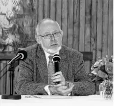  ??  ?? Le pasteur Yves Noyer, président de l’Associatio­n chrétienne oecuméniqu­e de Normandie.