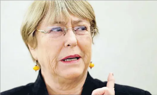  ?? DENIS BALIBOUSE / REUTERS ?? La expresiden­ta chilena Bachelet es en la actualidad la
comisionad­a de Derechos Humanos de la ONU. En la foto inferior, su hijo Sebastián Dávalos
