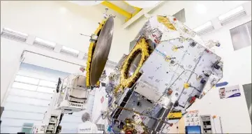  ??  ?? Lancé en janvier dernier depuis Arianespac­e, en Guyane, Eutelsat Konnect, satellite de télécommun­ications tout électrique, est un des derniers satellites réalisé sous maîtrise d’oeuvre Thales Alenia Space. (Photo TAS)