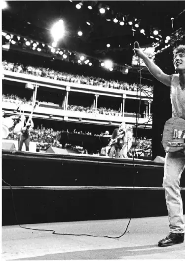  ??  ?? Bruce Springstee­n performs at Three Rivers Stadium in 1985.