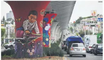  ?? CORTESÍA ?? TRAZA JALISCO. Las columnas de la Línea 3 del Tren Eléctrico se llenarán de arte.