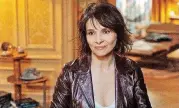  ?? [SUNDANCE SELECTS] ?? Juliette Binoche in “Let the Sunshine In.”