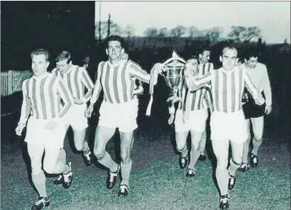  ?? KILLIEFC.COM ?? El Kilmarnock se proclamó campeón de Liga en la temporada 1964-1965