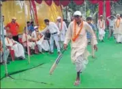  ?? HT ?? Clad in dhotikurta, they played a 10 overaside cricket match at the special ground in Varanasi.