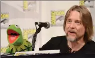  ?? Tonya Wise/AP ?? Kermit the Frog: In this July 11, 2015 photo, Kermit the Frog, left, and puppeteer Steve Whitmire, attend 'The Muppets' panel on day-three of Comic-Con Internatio­nal in San Diego.