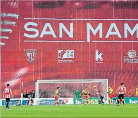  ?? FOTO: PEP MORATA ?? El nuevo San Mamés vio por primera vez al Barça cuando aún faltaba una grada