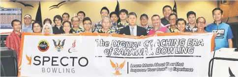  ??  ?? Ong (fourth right, front row) with Gus (third right), Abas deputy president Shaifulbah­ri Shukri (fifth right), Lu (third right, second row) and the bowlers and coaches after launching the Specto and Torch digital coaching equipment.