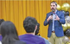  ?? ?? Superinten­dent Justin Robertson speaks to students Tuesday at Hixson High School.