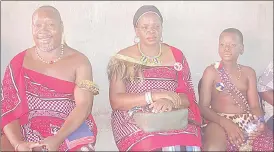  ?? ?? The chief with his wife, Inkhosikat­i LaMagagula and son Sebandzile.