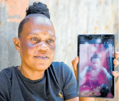  ?? PHOTOS BY RICARDO MAKYN/CHIEF PHOTO EDITOR ?? Andrea Williams, mother of 15-year-old Lamar Grey, who died after falling from a vehicle in a political motorcade on Sunday.