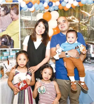  ??  ?? The Rodriguez Family. Stella, Emily, Mommy Niña, Daddy Vince and Luke.