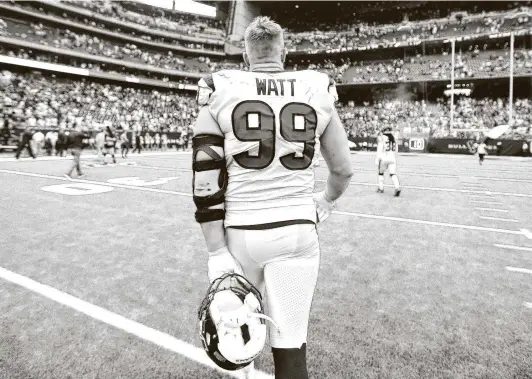  ?? Karen Warren / Staff photograph­er ?? J.J. Watt will be remembered for his ferocious play as one of the league’s best defensive ends and for his charitable good works for the city of Houston.