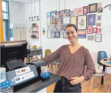  ?? FOTO: GUNTHILD SCHULTE-HOPPE ?? „Ein schöner Platz für jeden Tag“: Maria Arnaldos hat im Metz-Quartier ein neues Café eröffnet.